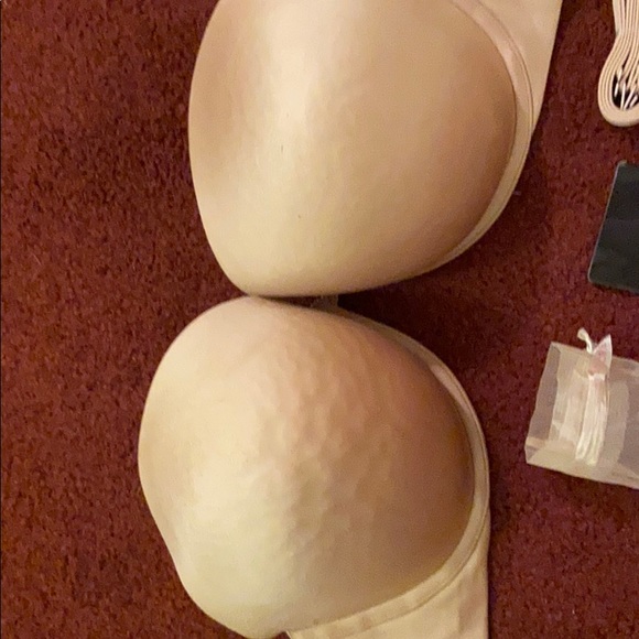 Very sexy convertible bra by Victoria’s Secret